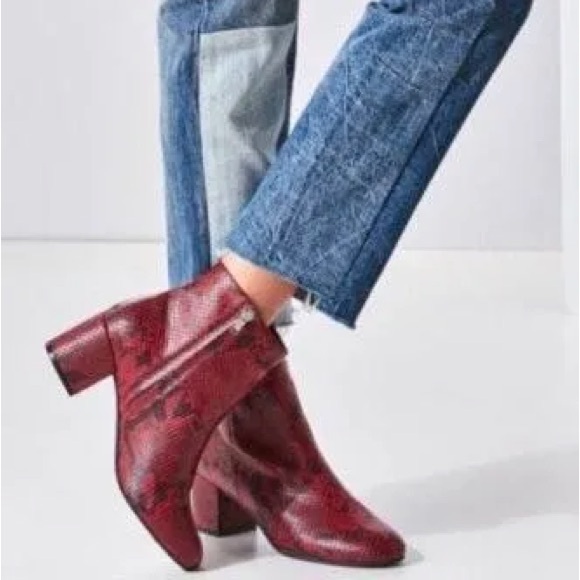Urban Outfitters Red Snakeskin Booties - Picture 2 of 4